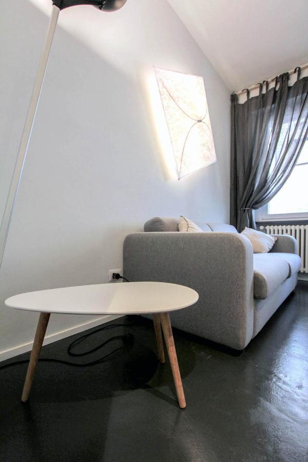 Stylish & Cosy House At Fair Apartment มิลาน ภายนอก รูปภาพ